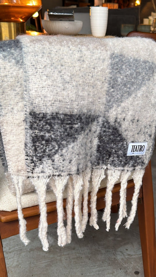 Sjaal donker grijs geblokt Tess