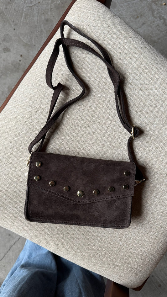 Tasje studs donkerbruin suede Sem